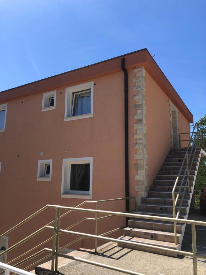 Apartments Chilla *** Лопар Экстерьер фото